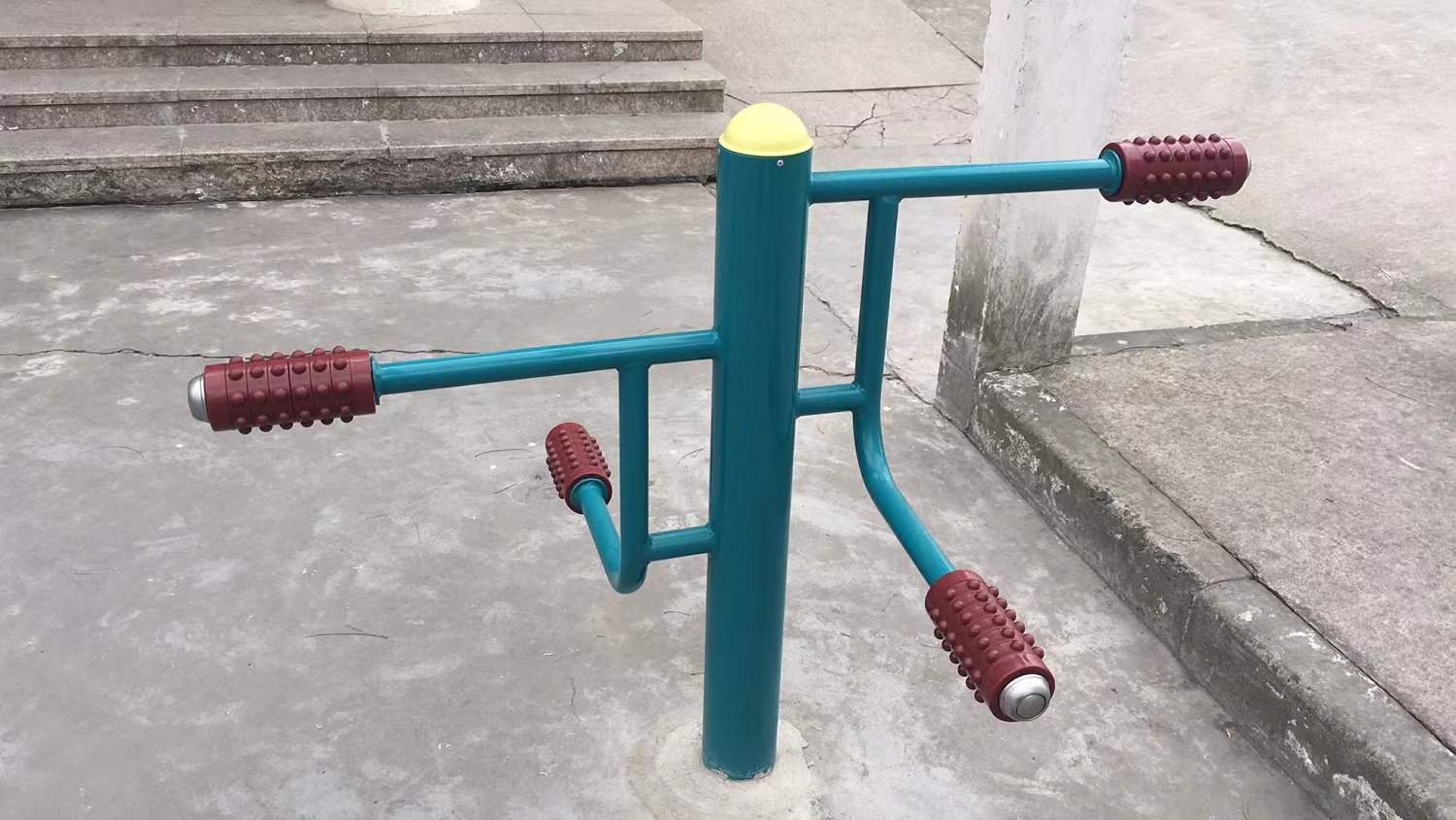 四级压腿按摩器
