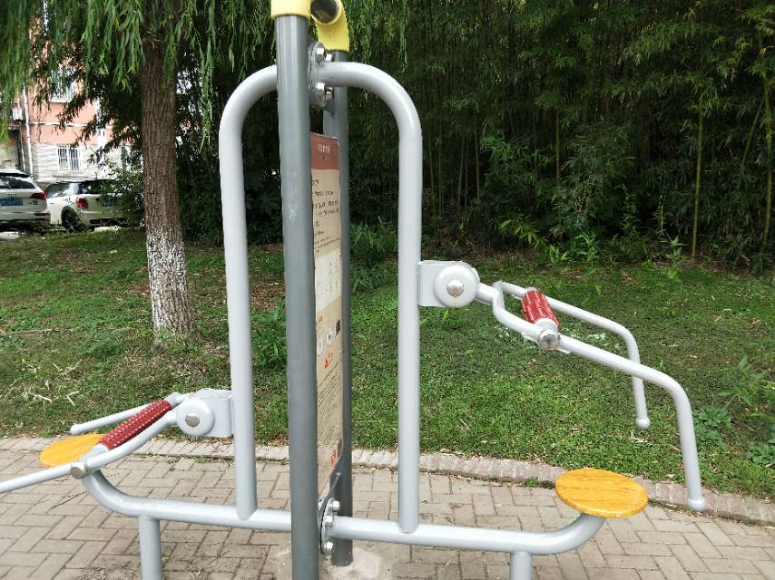 颈腰按摩器