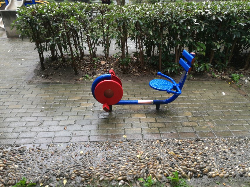 斜躺健身车