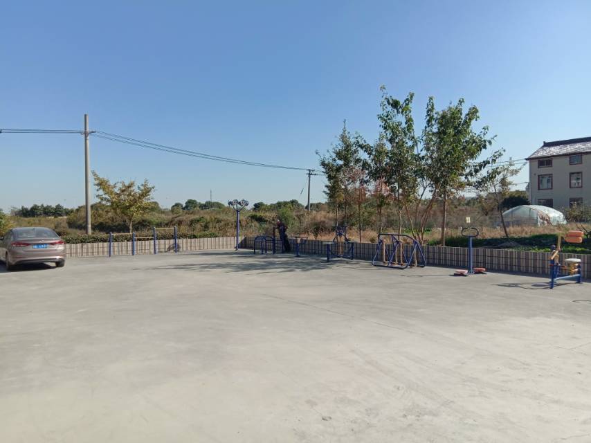 星火村12组143号前健身路径