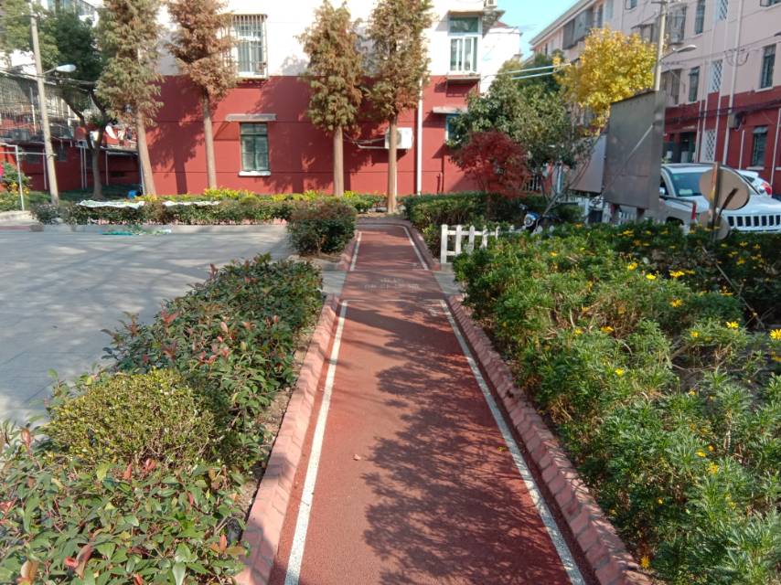 延长西路40弄市民健身步道