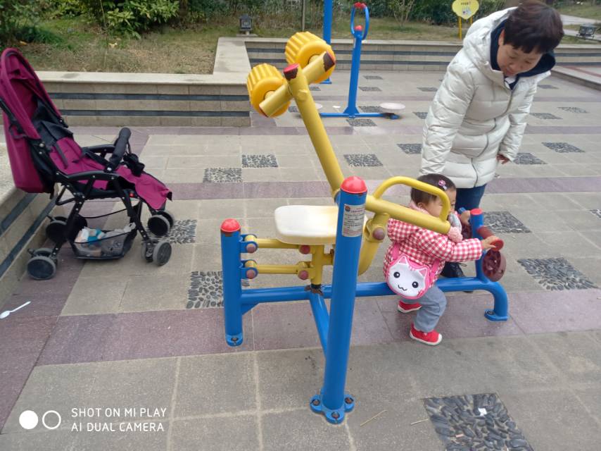 自重腰腹锻炼器
