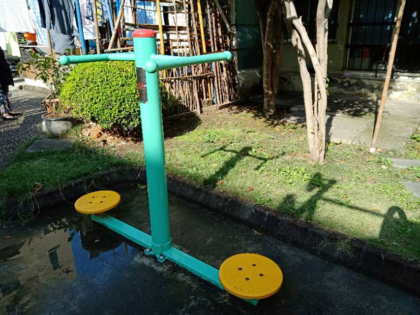 二位扭腰器