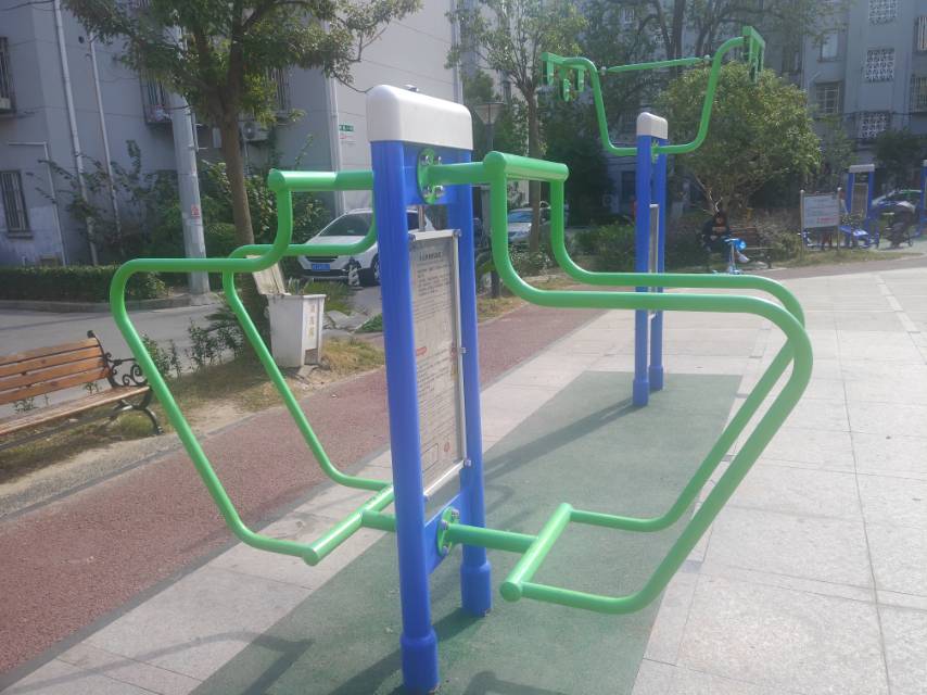 双立柱曲臂训练器