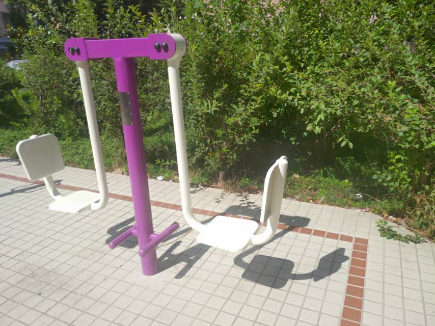 双人蹬腿器