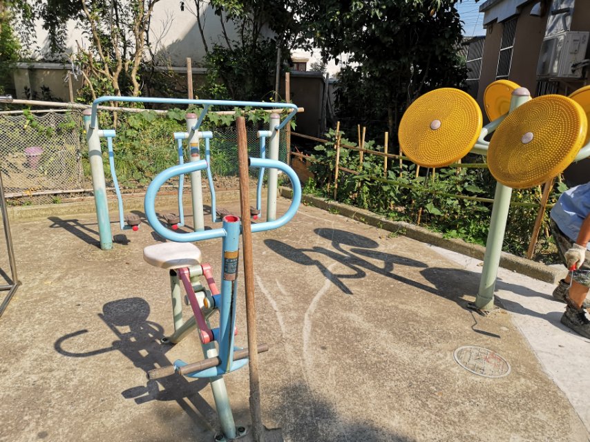 塘湾粮管所健身点