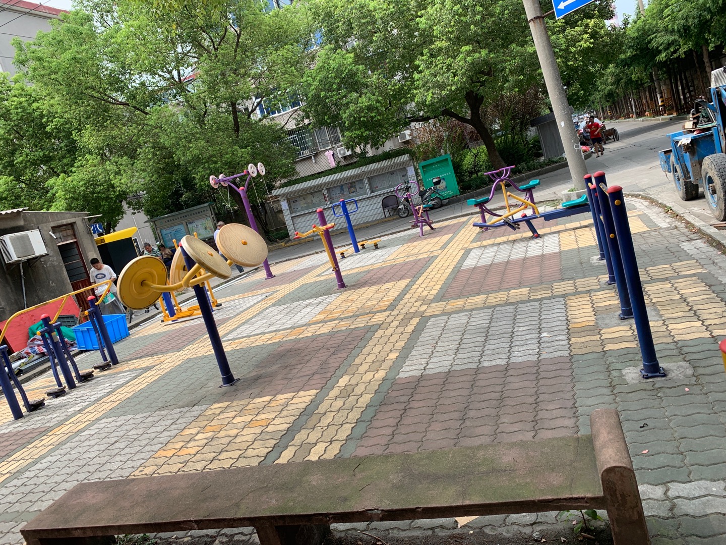 华浜新村居委华浜新村健身点