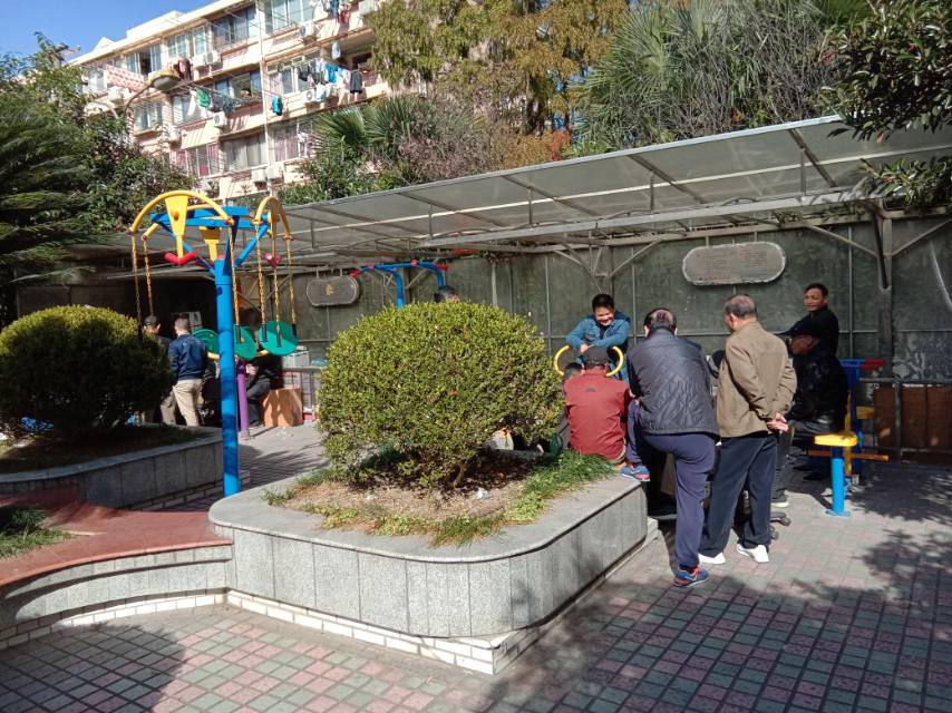 塘东居委市民益智健身点1