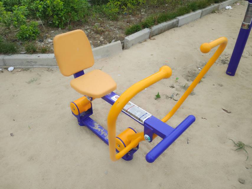 划船器