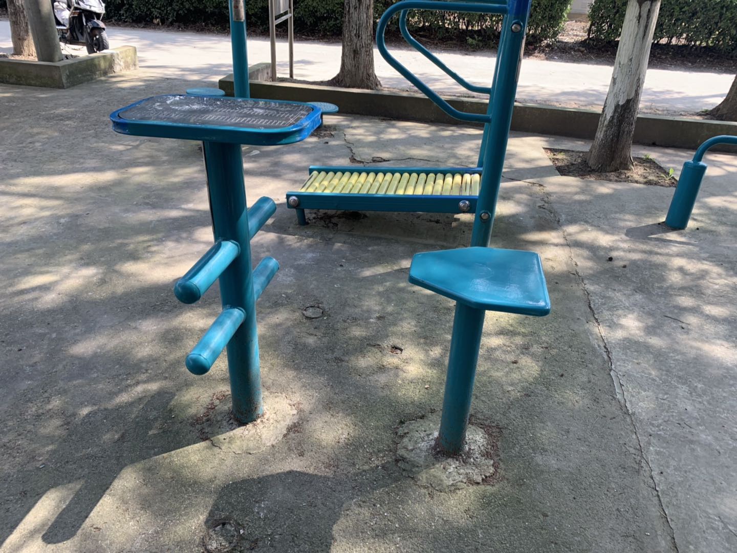 柔韧训练器