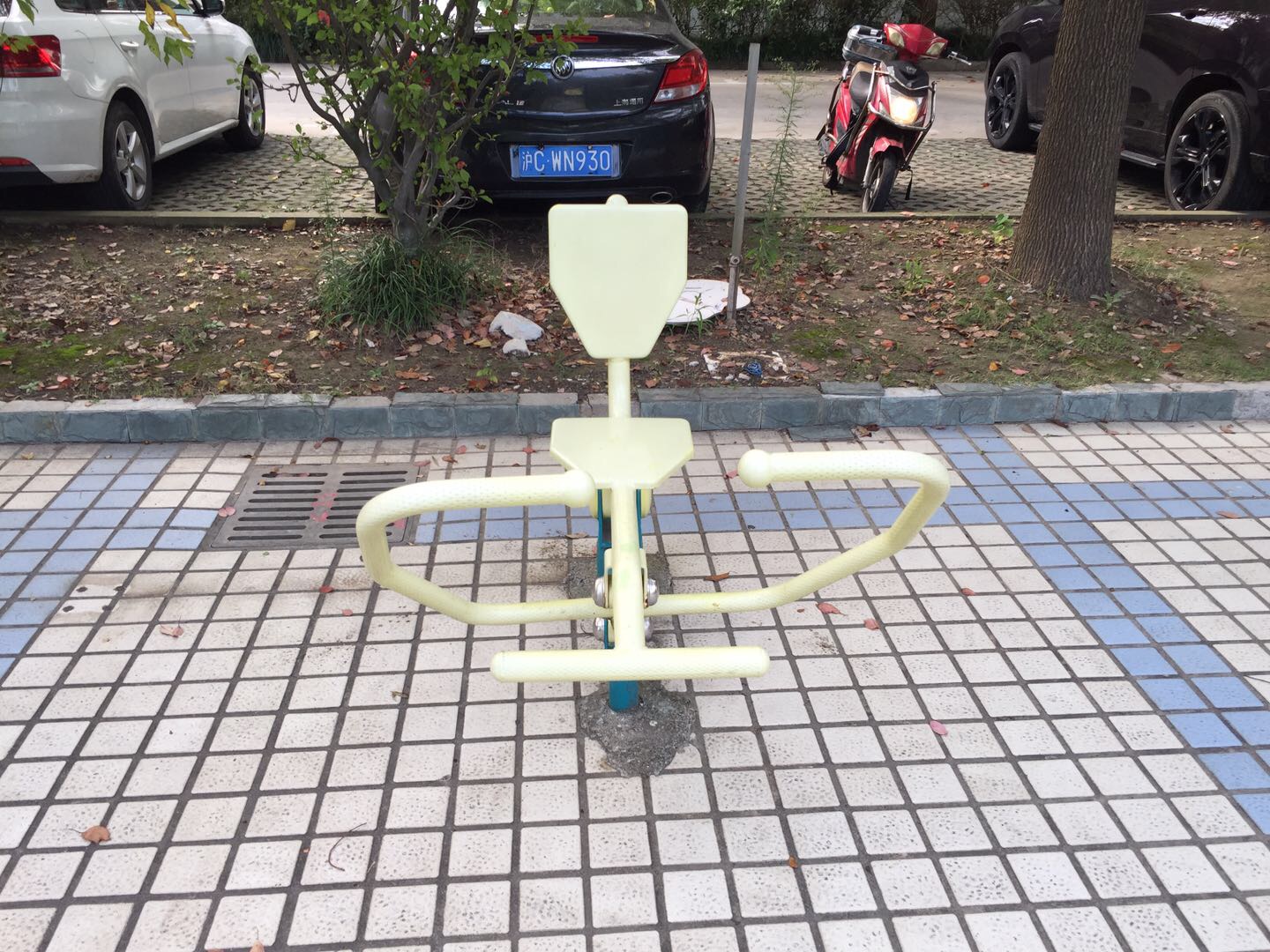 划船器