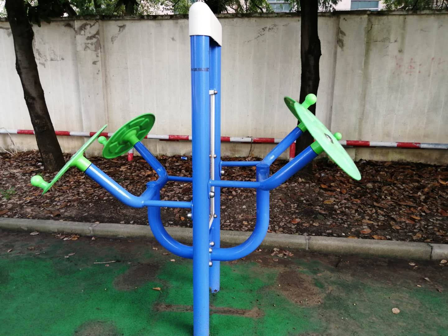 双立柱太极揉推器