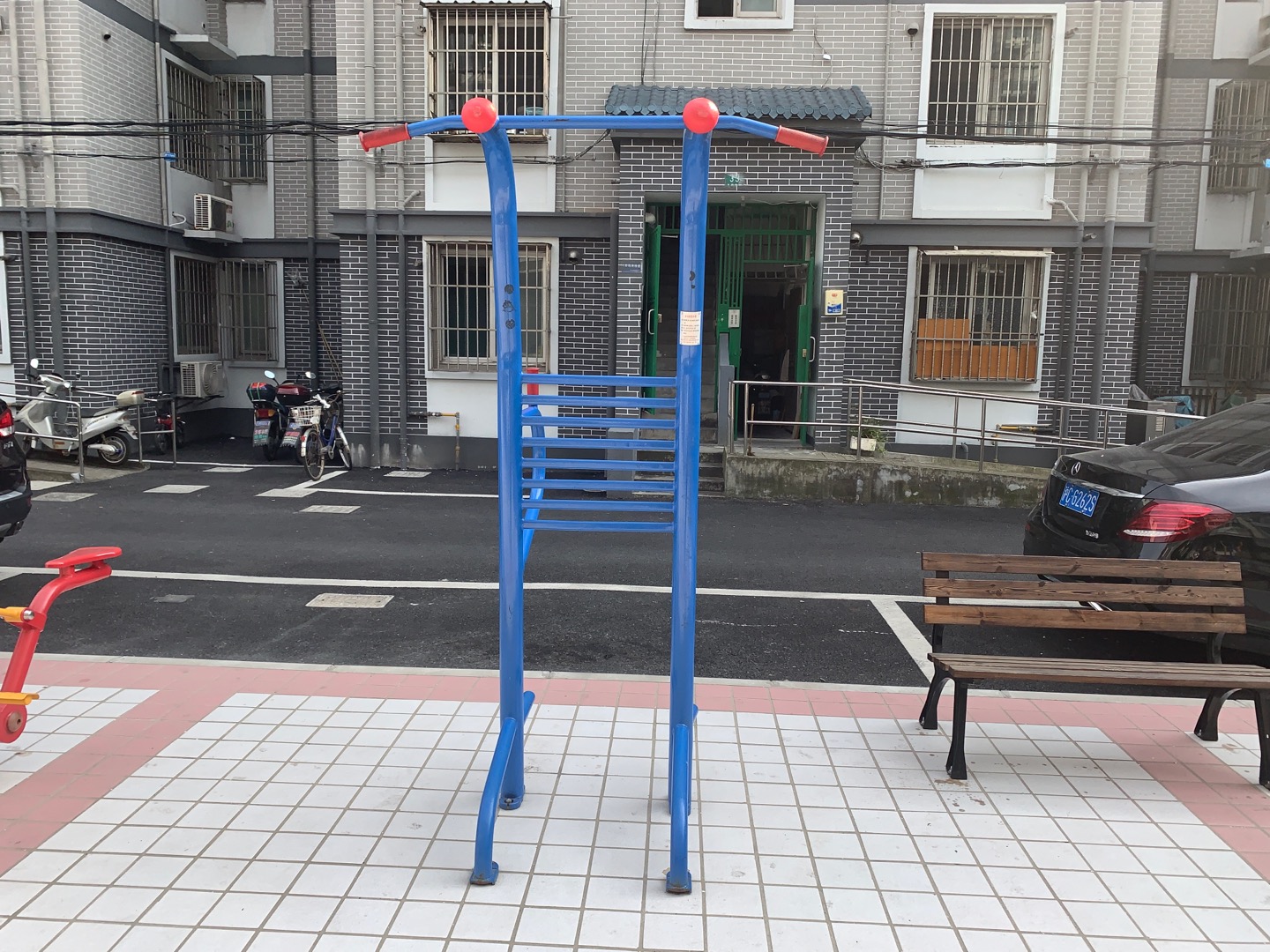 多功能训练器
