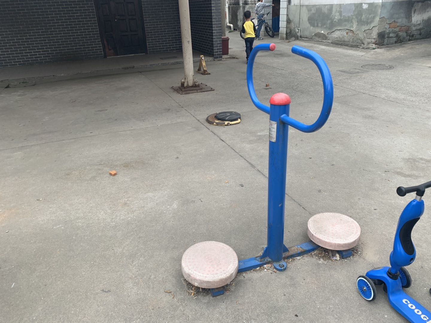 扭腰器