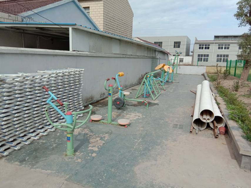 果园村224号村委会健身路径
