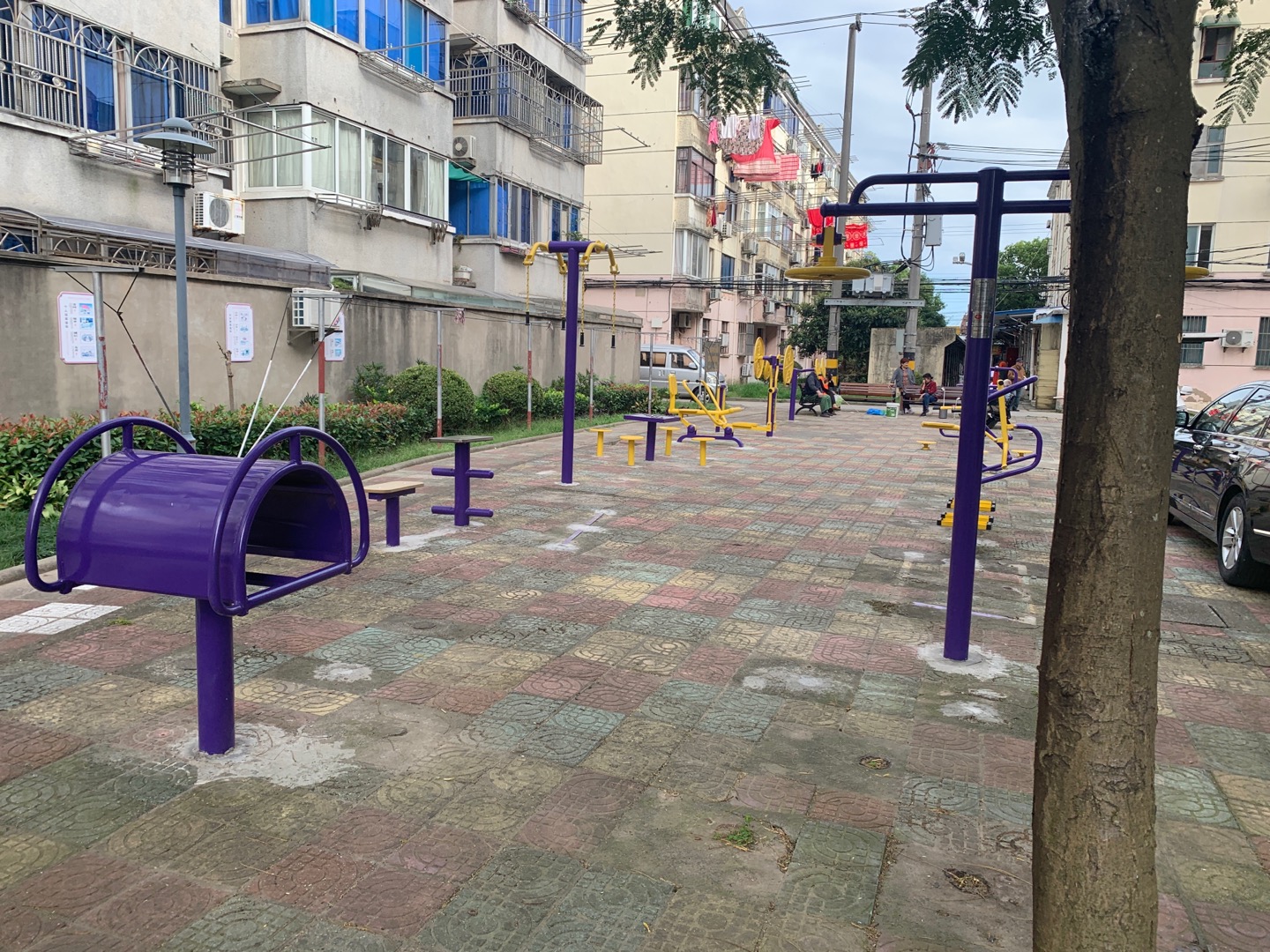 堡镇向阳一村健身点