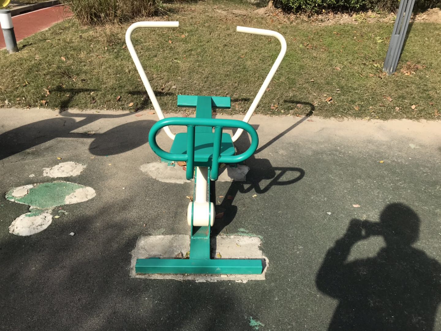 自重式划船器