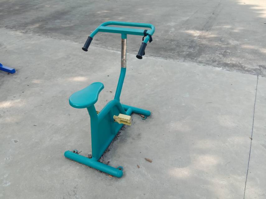 健身车