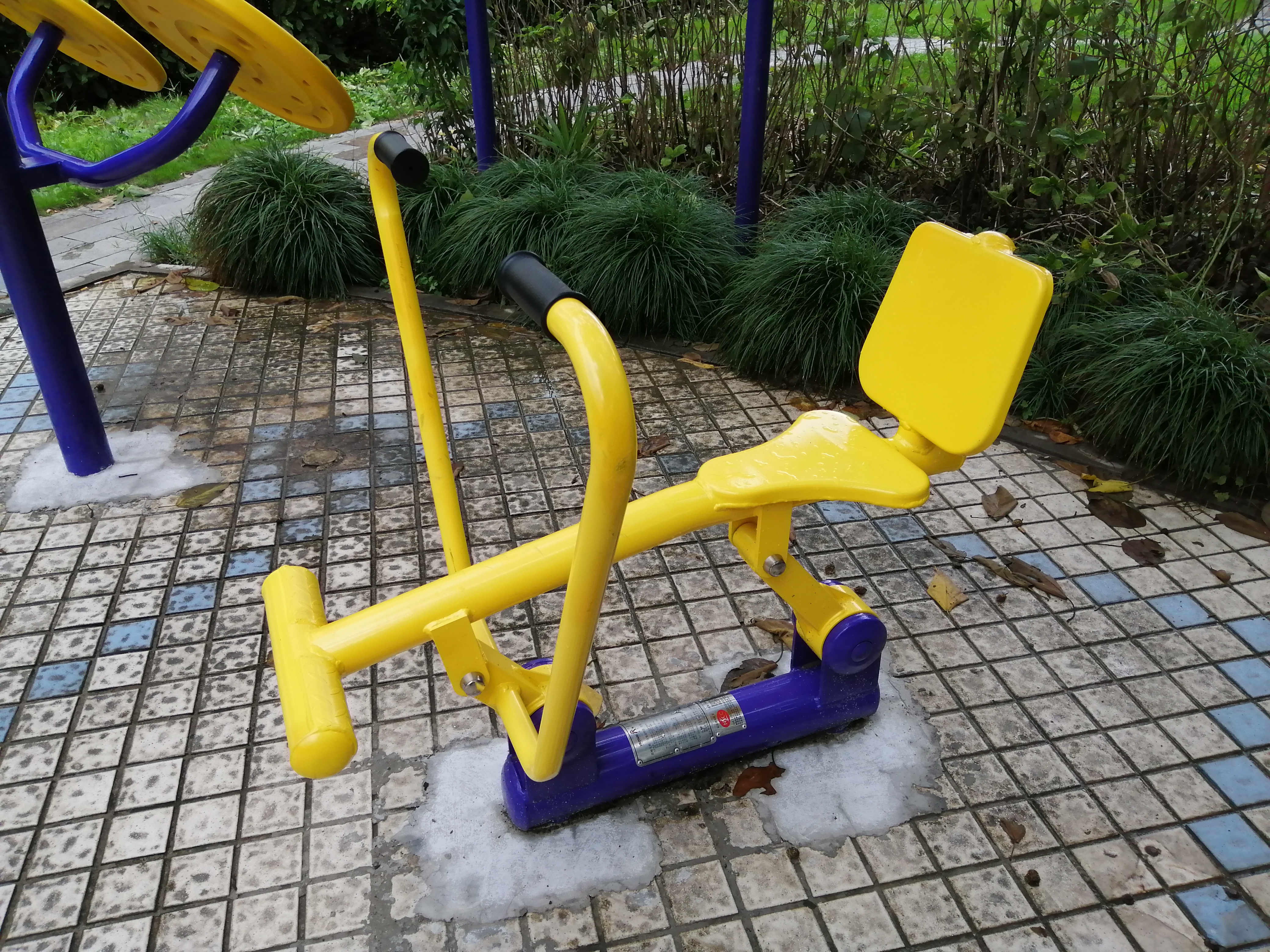 自重划船器