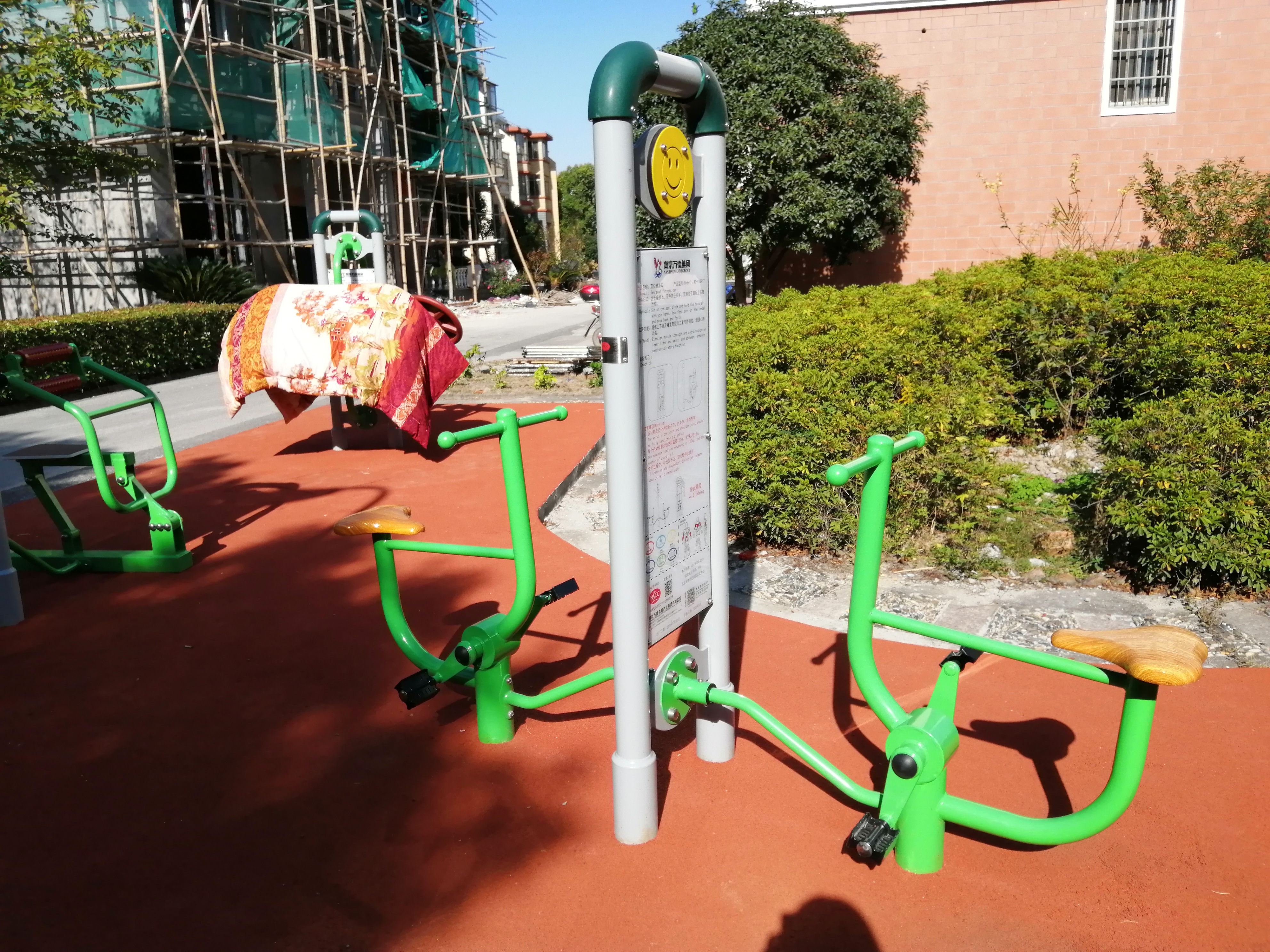 双位健身车