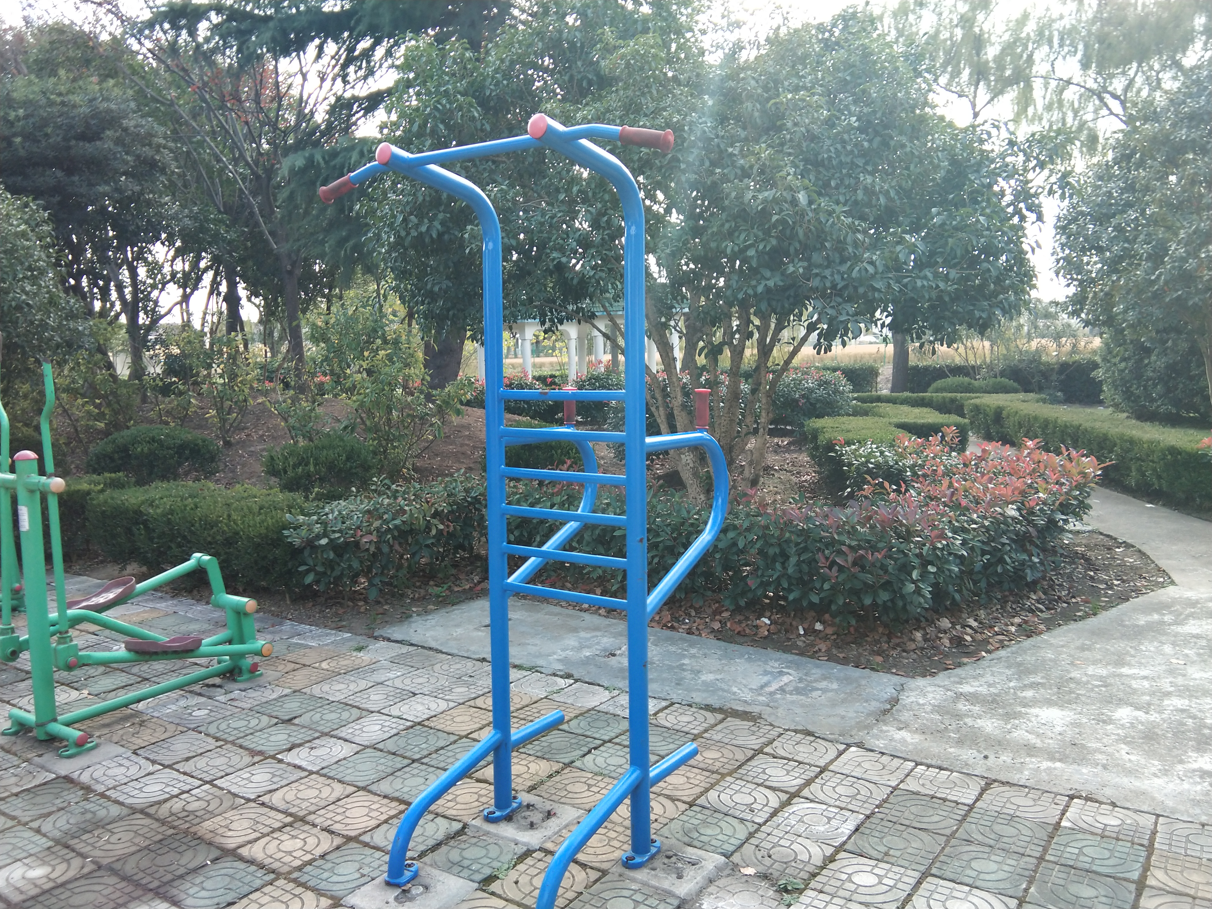 多功能锻炼器