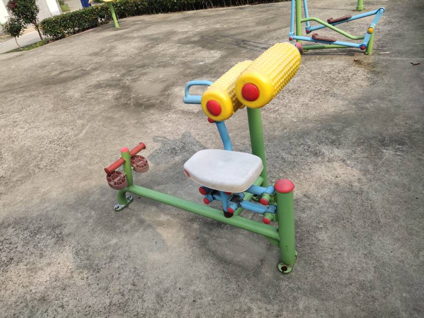 腹背锻炼器