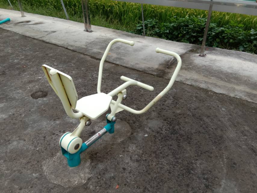 划船器