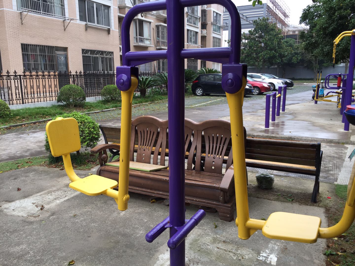 双位蹬力器