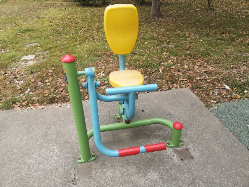 自重下肢锻炼器
