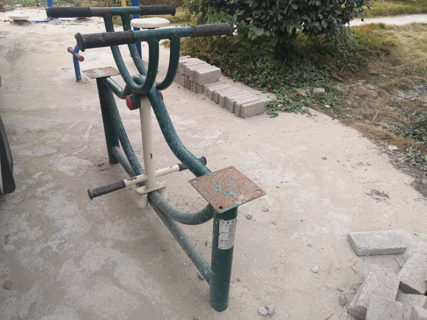 下肢训练器
