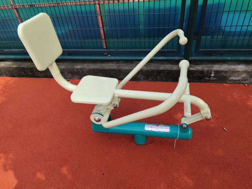 划船器