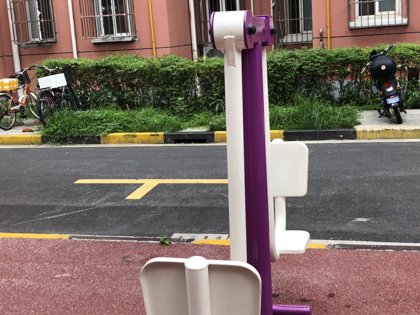 双人蹬腿器