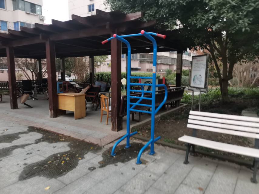 多功能锻炼器