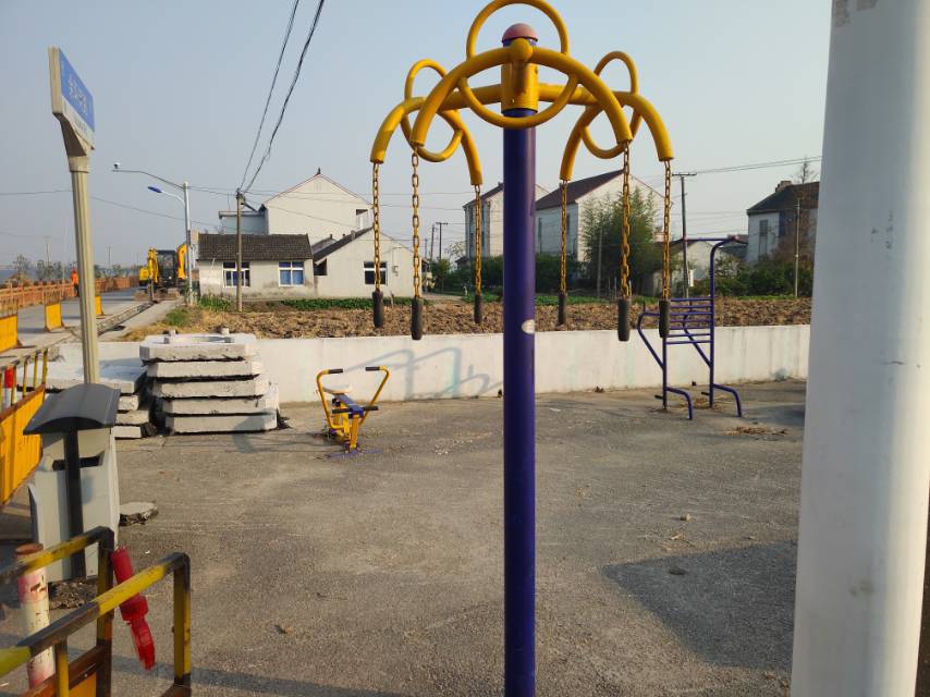 牵引器