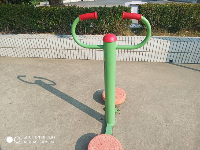 扭腰器