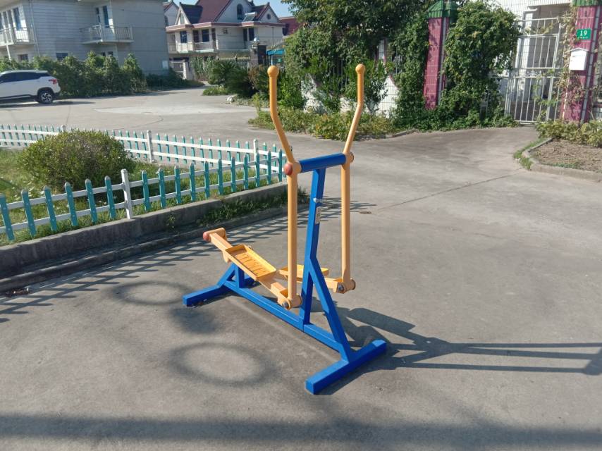 室外椭圆机
