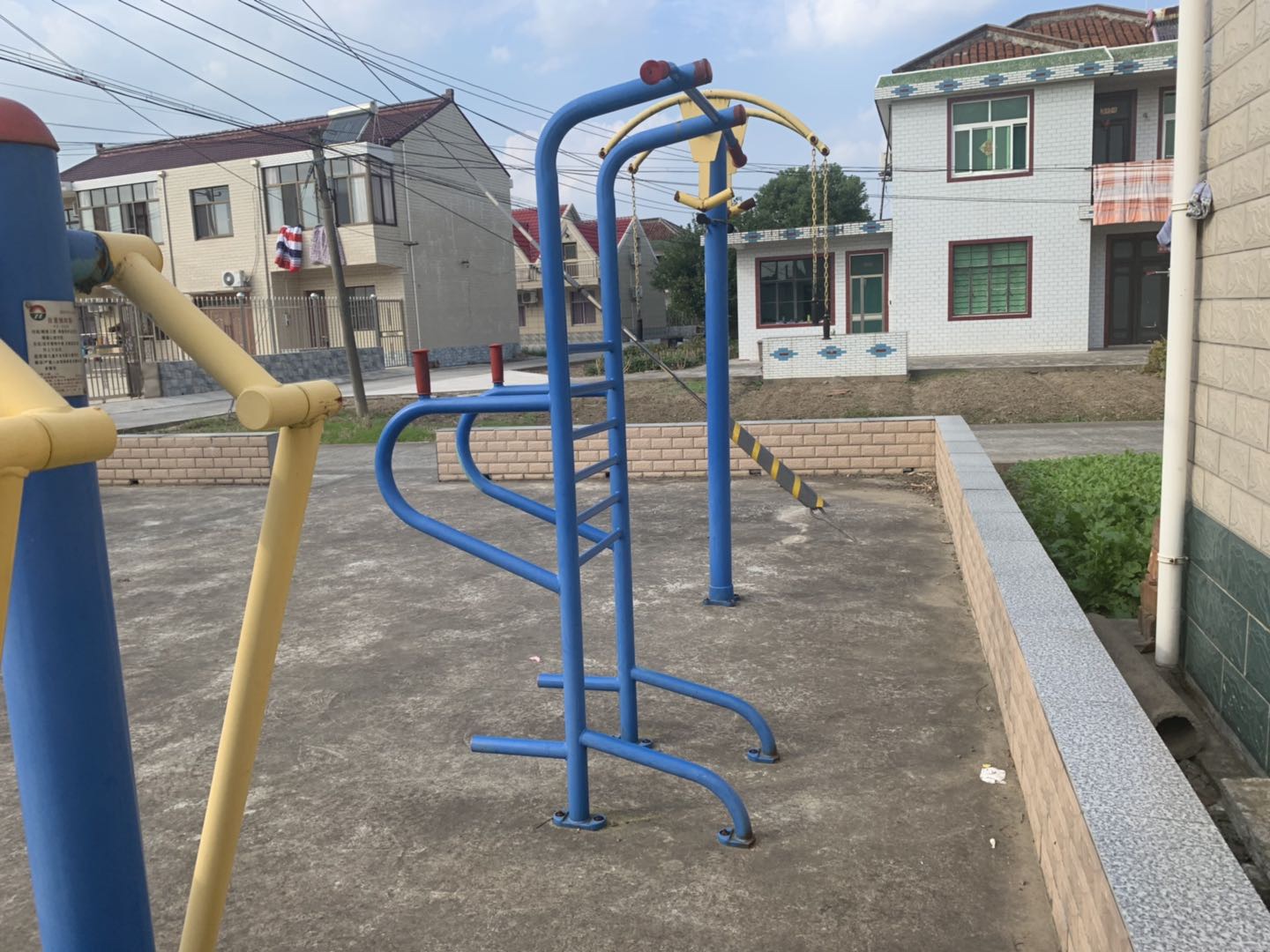 多功能训练器