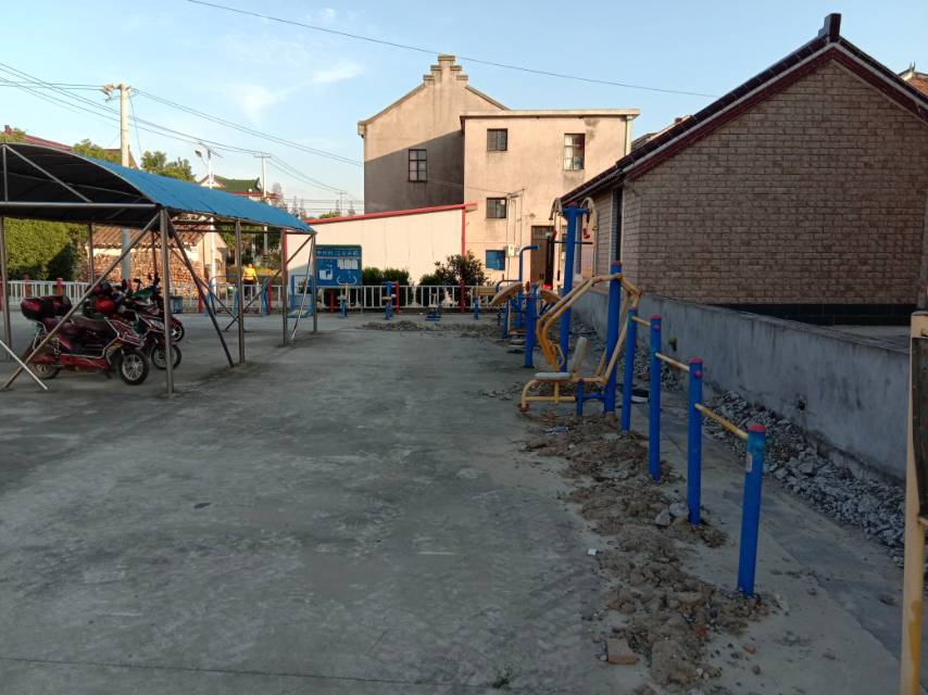 崇明区中兴镇中兴村6队健身点