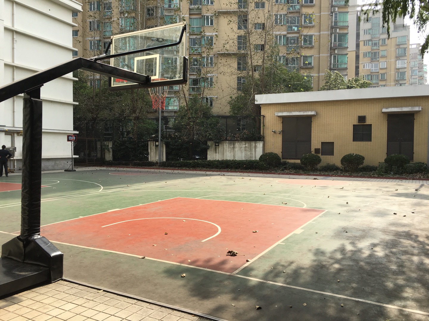 长征全民健身中心篮球场
