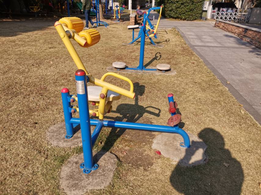 自重腰腹锻炼器