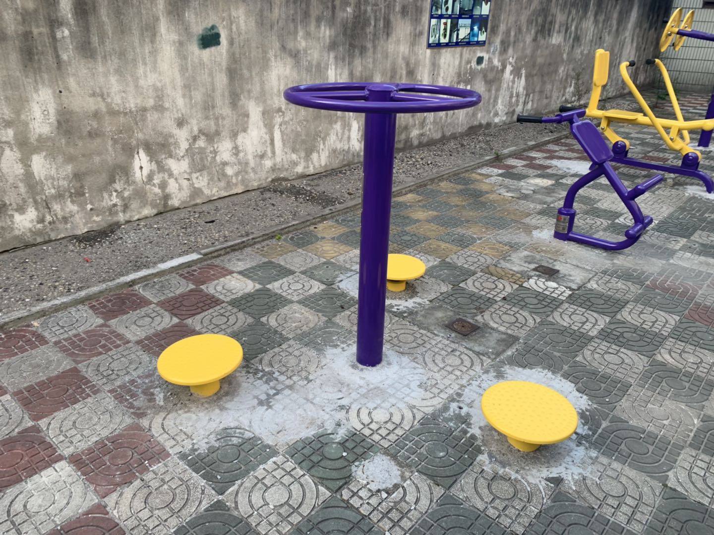 扭腰器