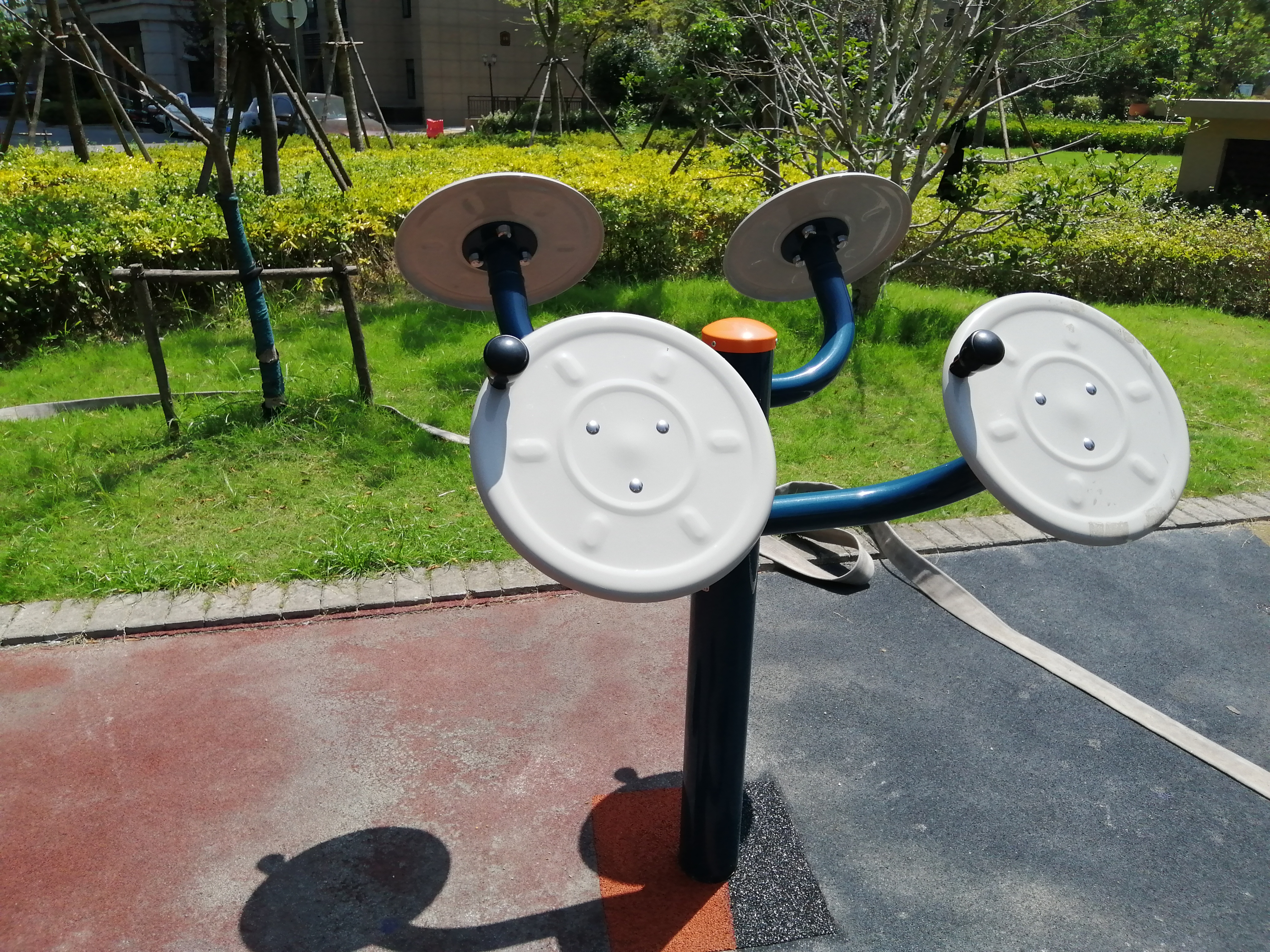二位太极揉腿轮