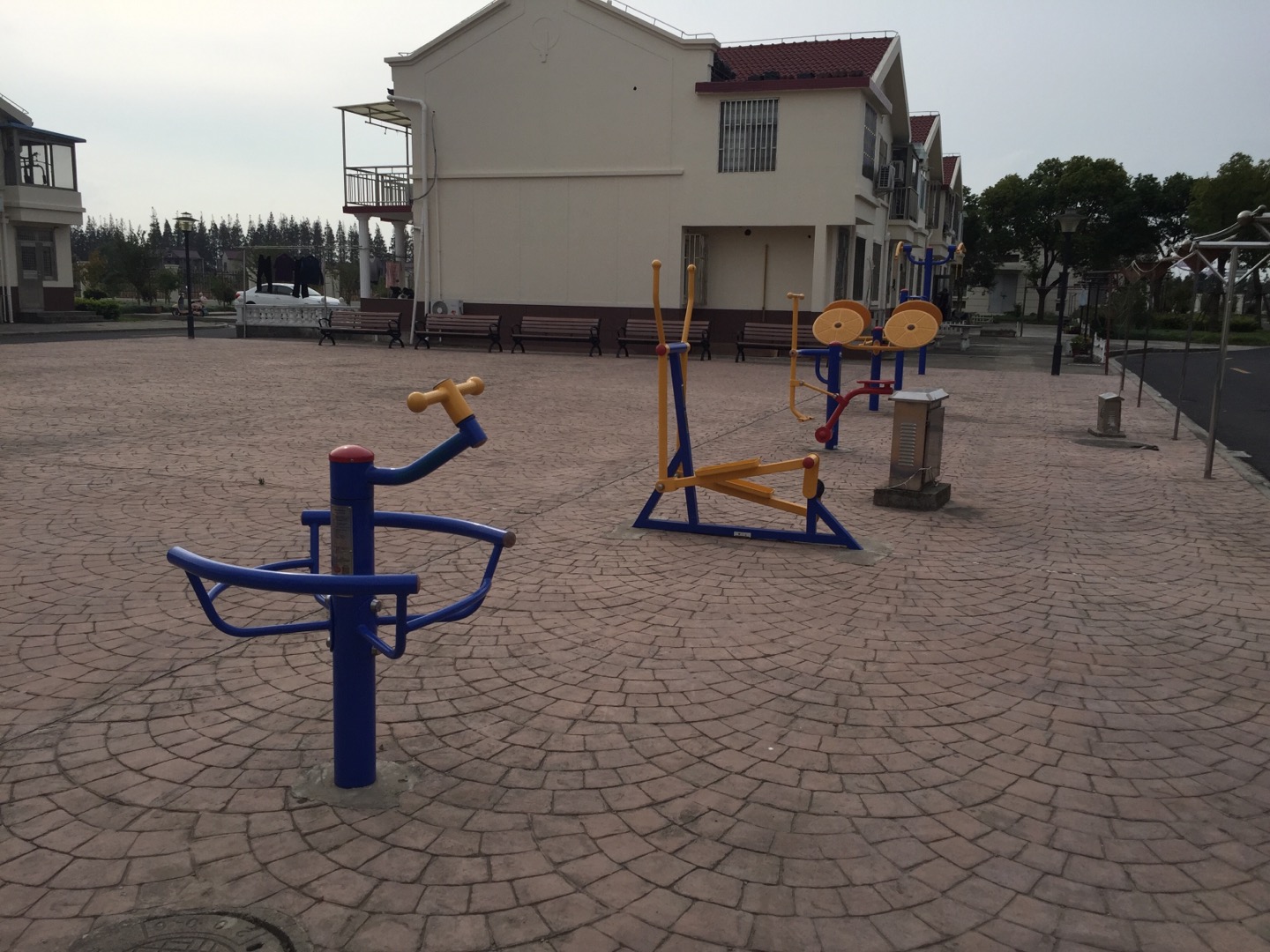 圆沙居住区健身点