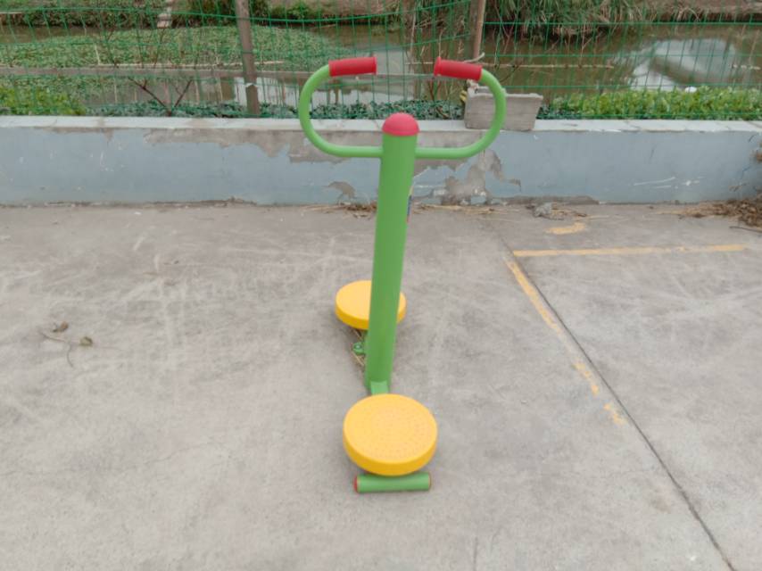 扭腰器