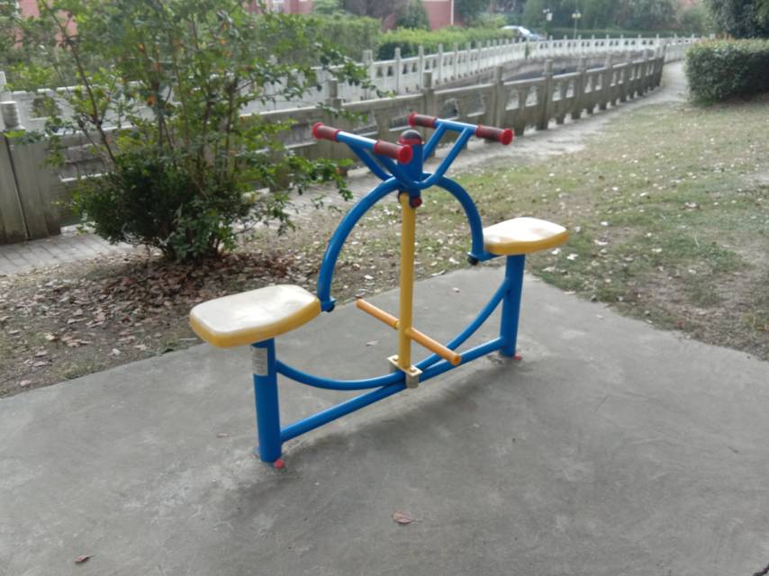 下肢康复器