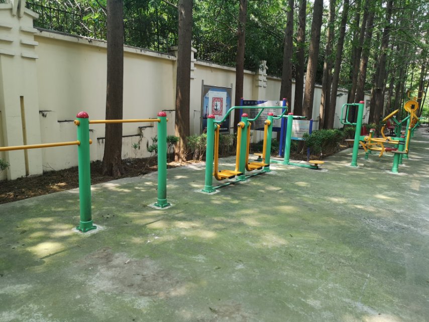 嫩江路健身步道（市级）