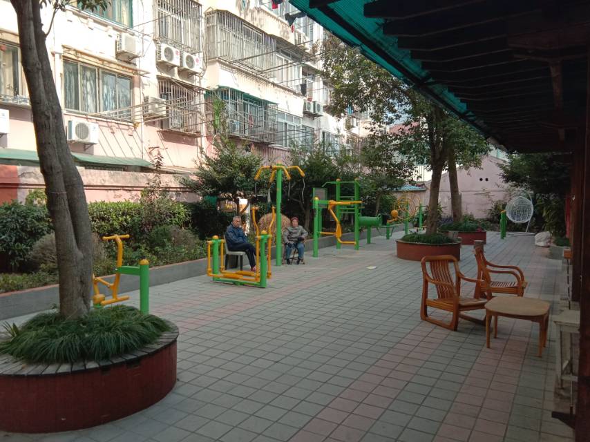 长风一村小区市民益智健身苑点
