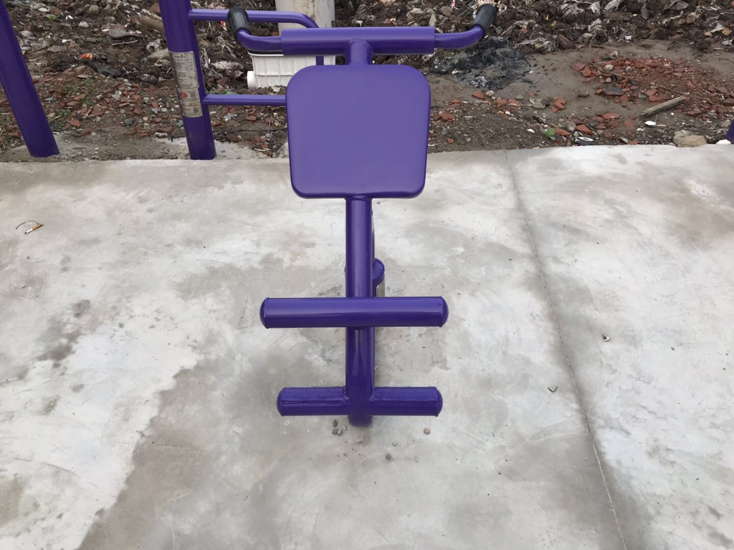背肌训练器