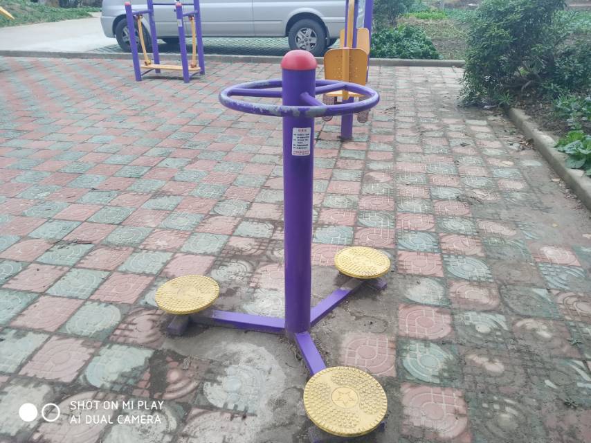 扭腰器