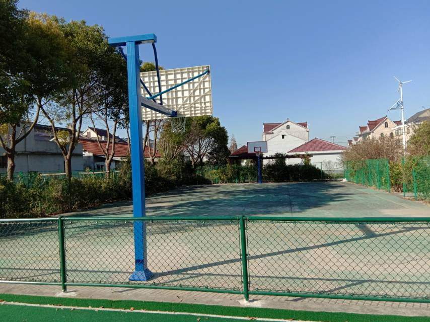 红星村7组427号前篮球场